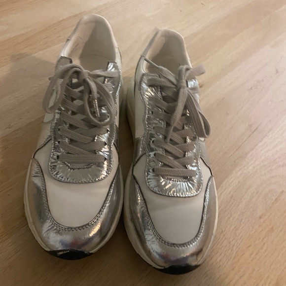 Star Sneakers! - Picture 3 of 6